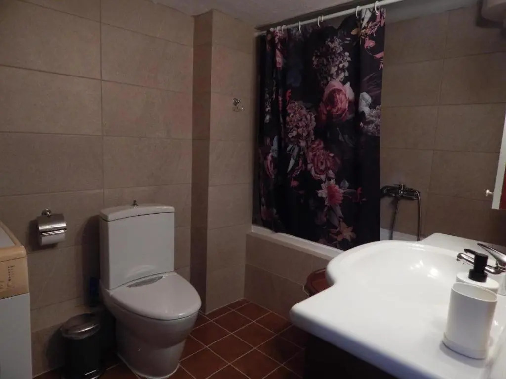 Baroque 10-person Apartment in Makrygialos