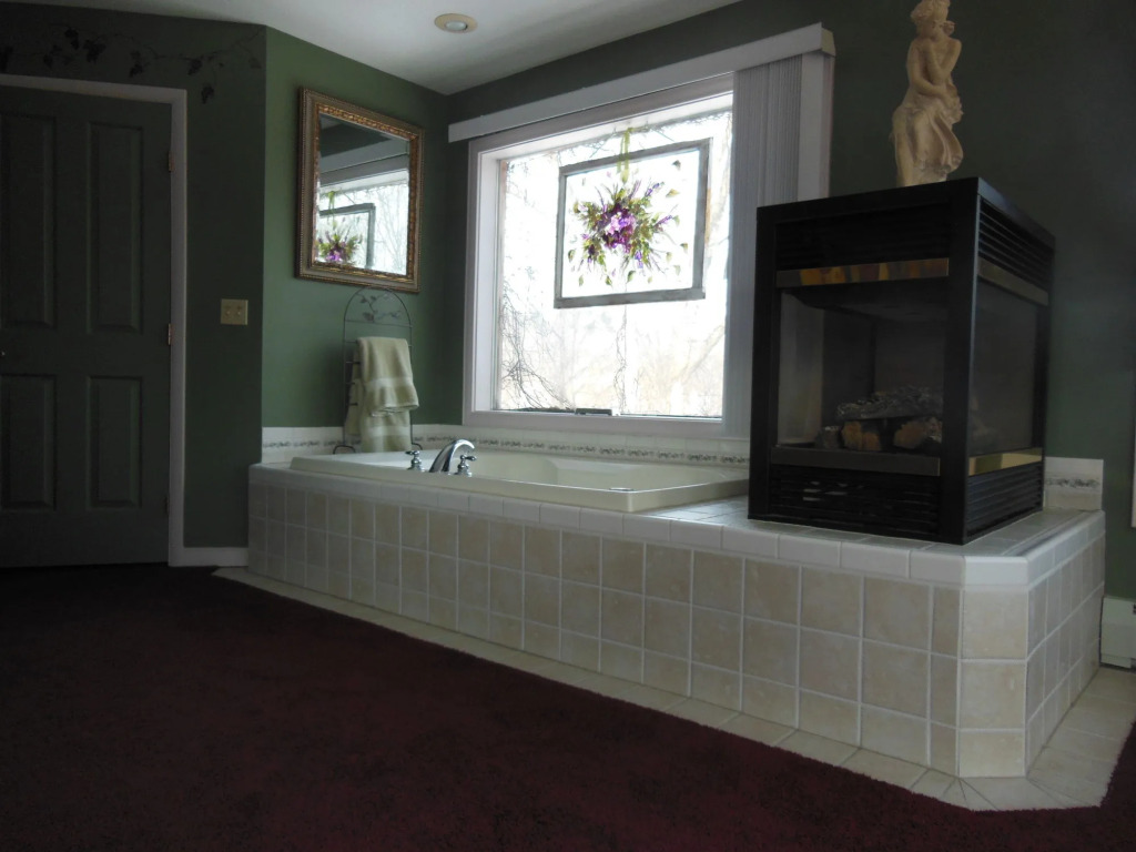 Stone Waters Inn