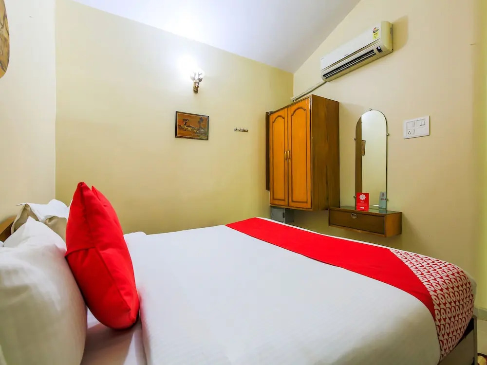 OYO 13747 Tanisha Guest house