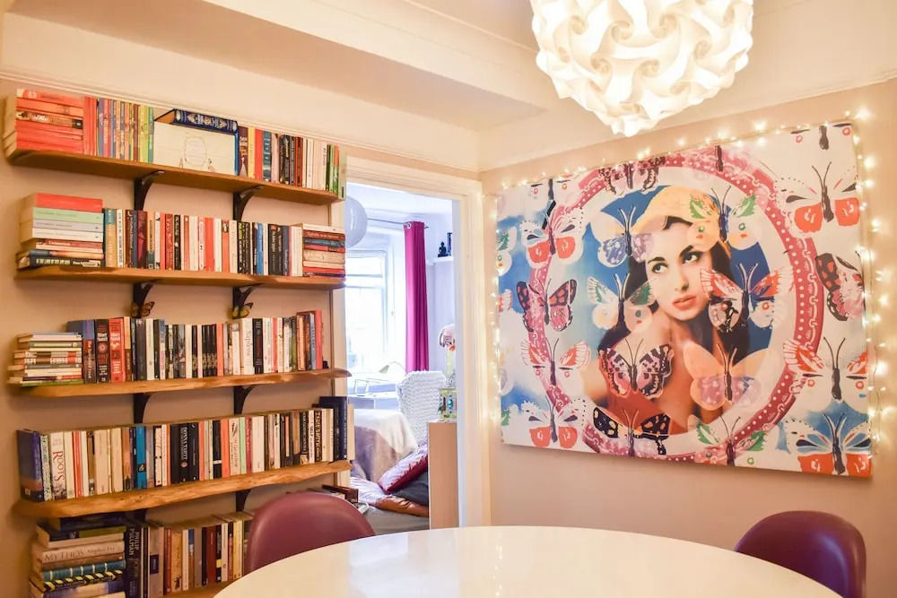 Vibrant and Quirky Garden Flat Central Brighton
