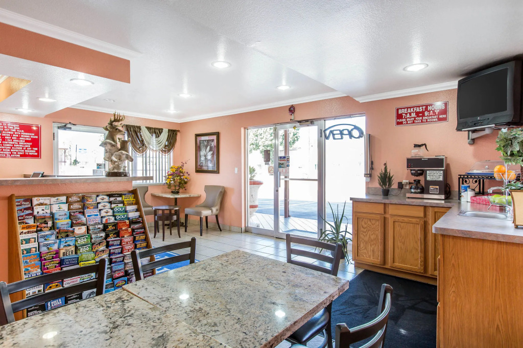 Studio 6 Suites San Bernardino, CA
