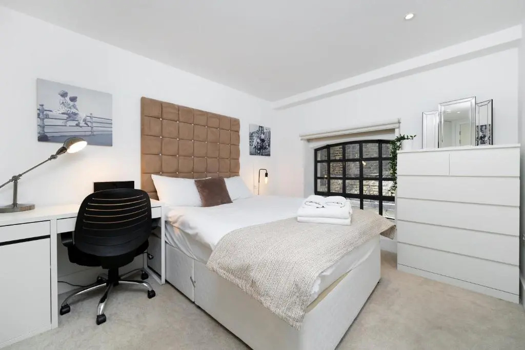 NEW 2 Bedr 3 Beds 2,5 Bath COVENT GARDEN