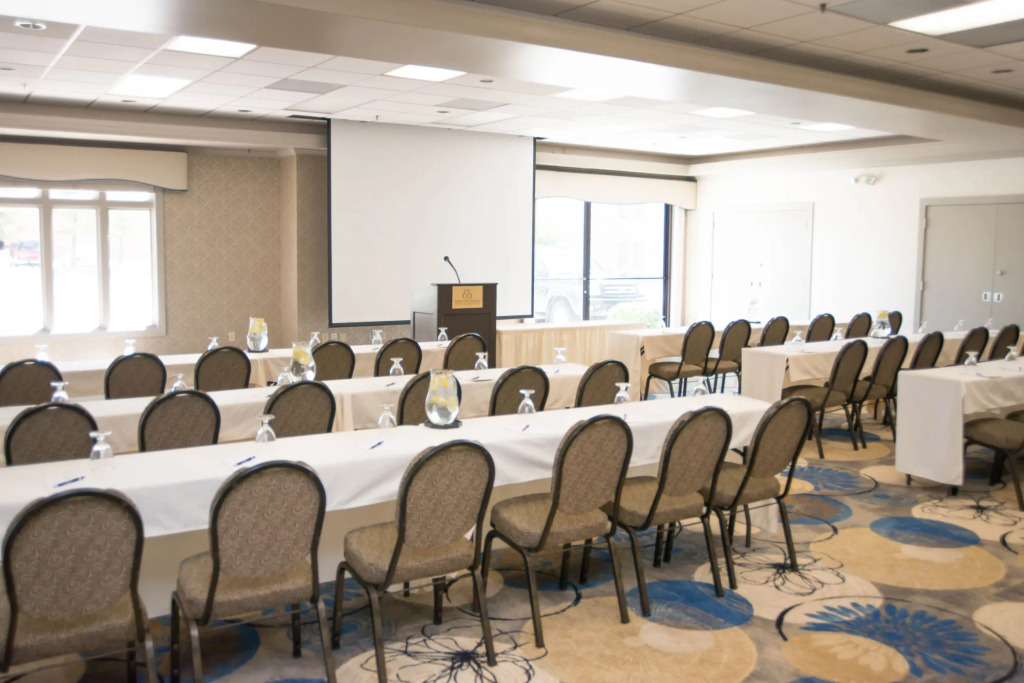 Eastland Suites Hotel & Conference Ctr, Trademark by Wyndham