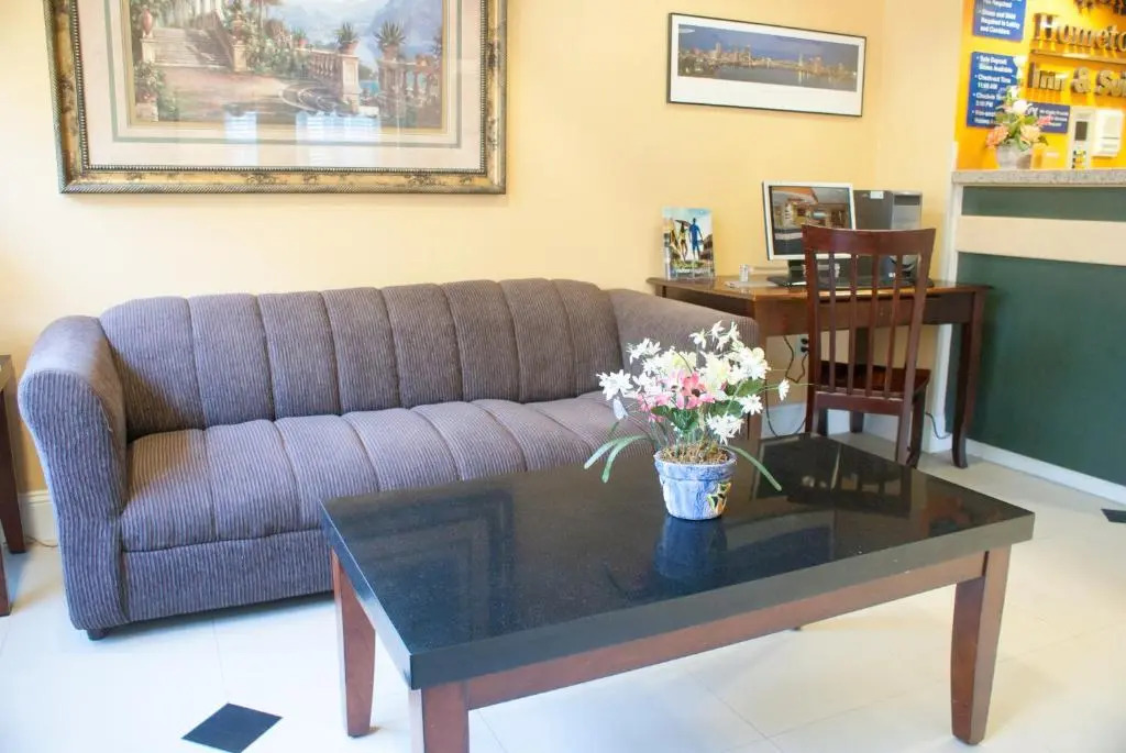 Hometown Inn & Suites Jacksonville Butler Blvd./Southpoint