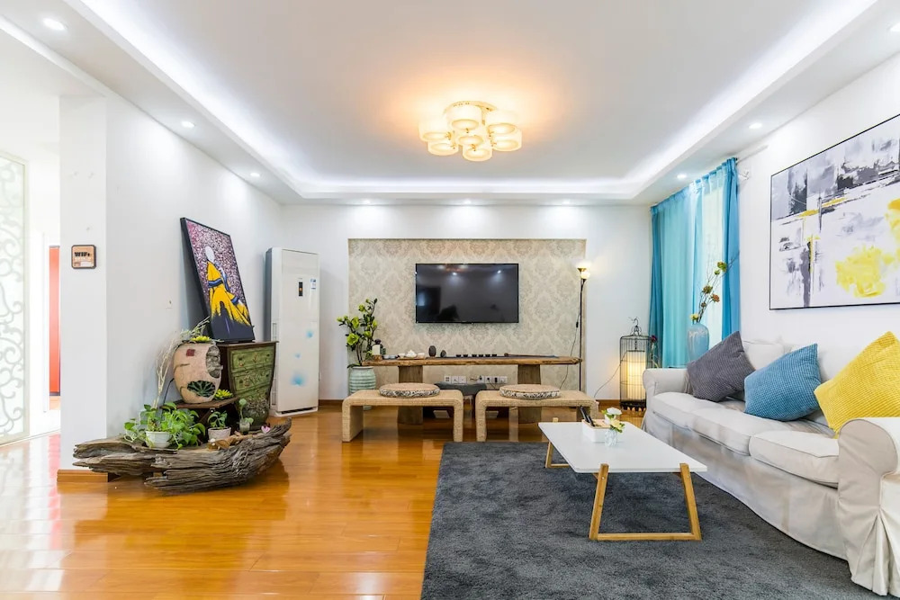 Lazy Apartment - Joy City