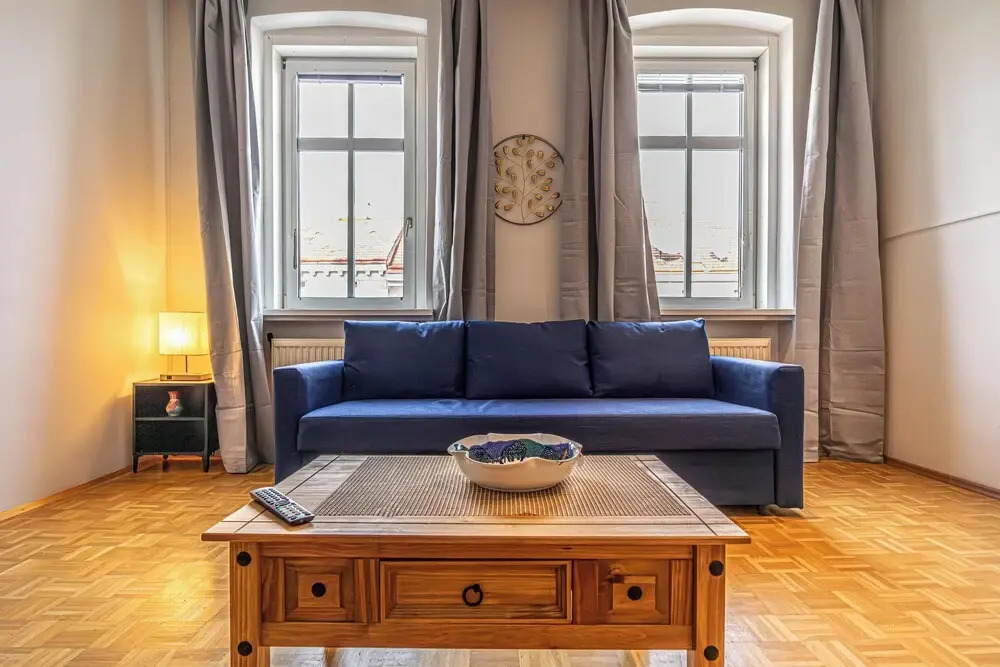 Vienna Spacious 2BR Apt Long Stay