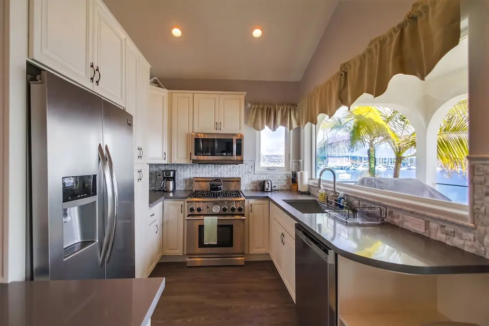 Point Break 2 3 Bedrooms 3.5 Bathrooms Condo