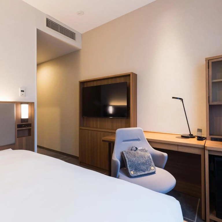 JR-East Hotel Mets Mejiro