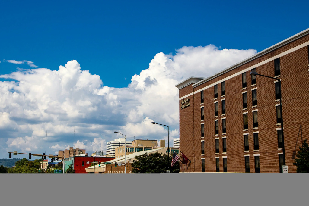 Hampton Inn & Suites Knoxville-Downtown