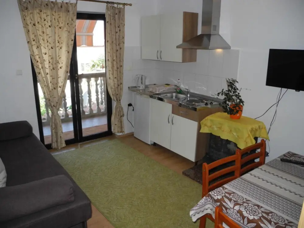 Apartment Elma 3 1 pax 1st Floor