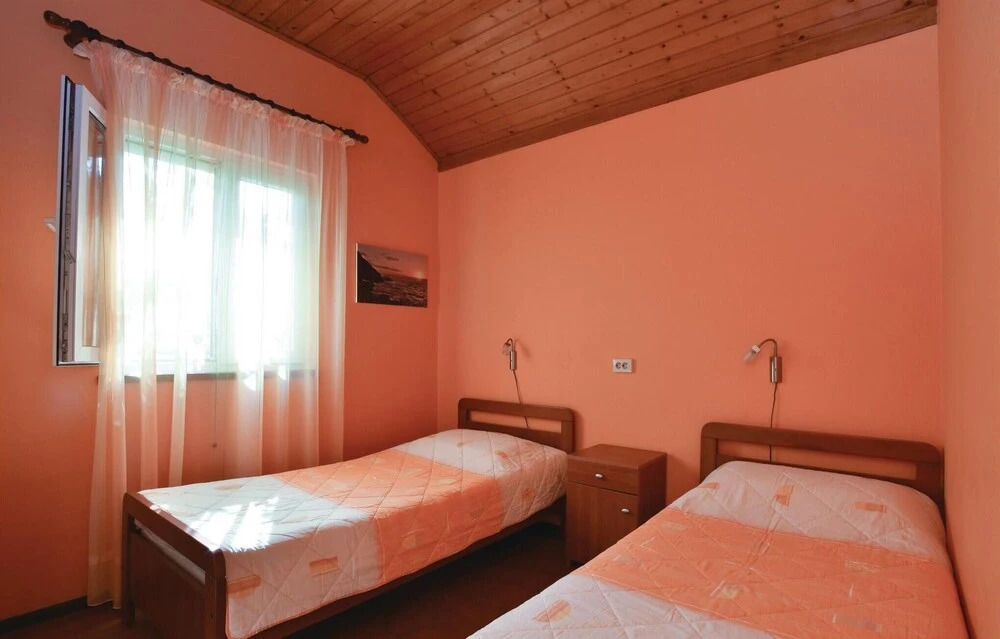 Amazing Home in Necujam With Wifi and 2 Bedrooms