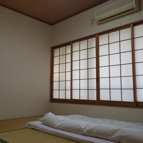 Uokagi Ryokan