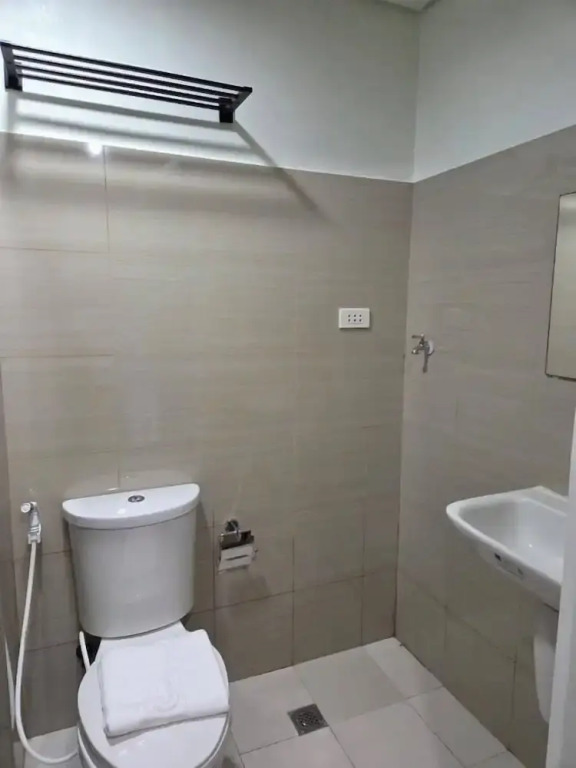 Shore 2 Unit 325 Tower 3