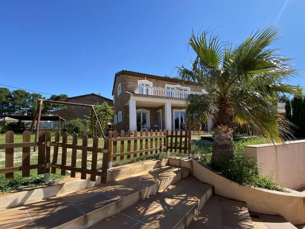 Villa Buena Vista - 5 bedroom fully air-conditioned villa with private swimming pool