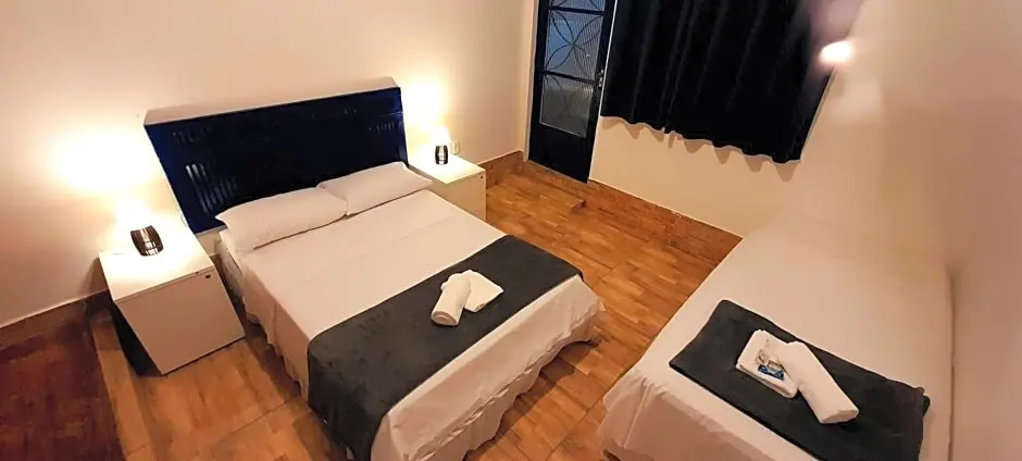 LÍAH Hostel & Suites
