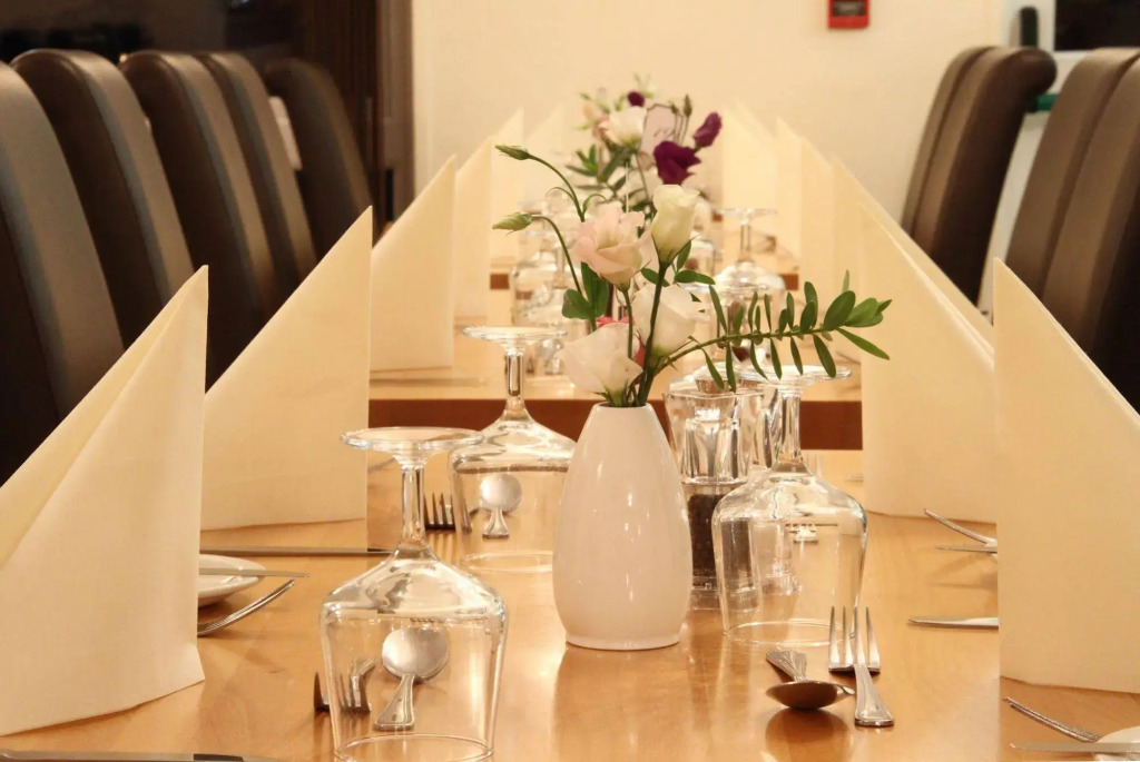 Exeter Court Hotel