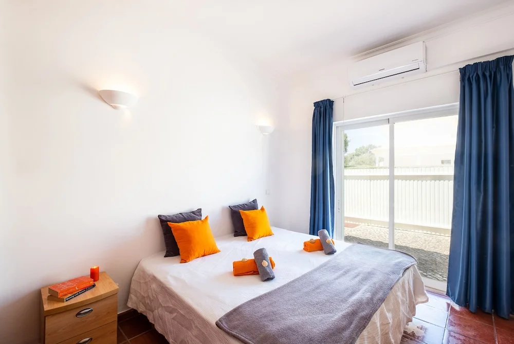 Villa Bermudas - moradia tranquila com piscina aquecível e BBQ em Albufeira