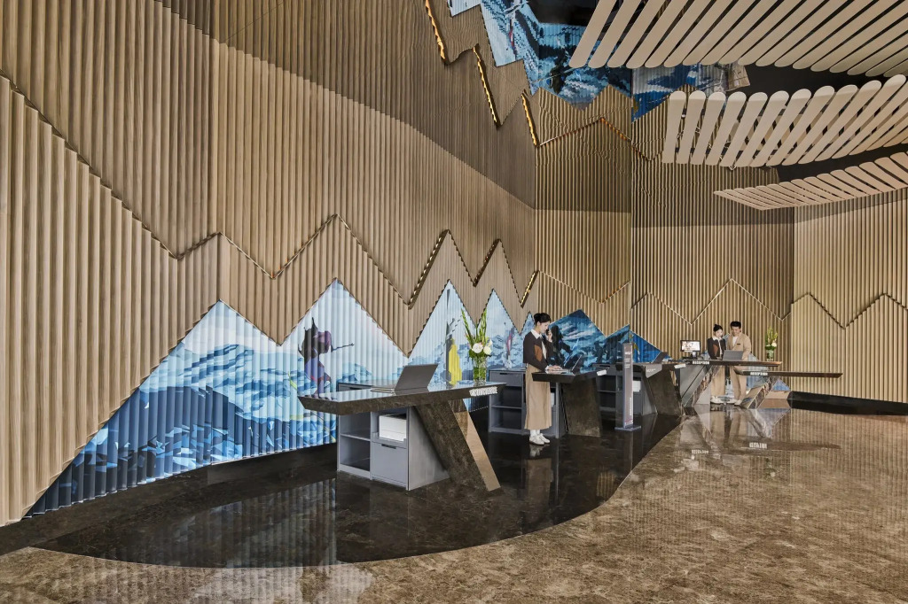 Crowne Plaza Shanghai Snow World by IHG