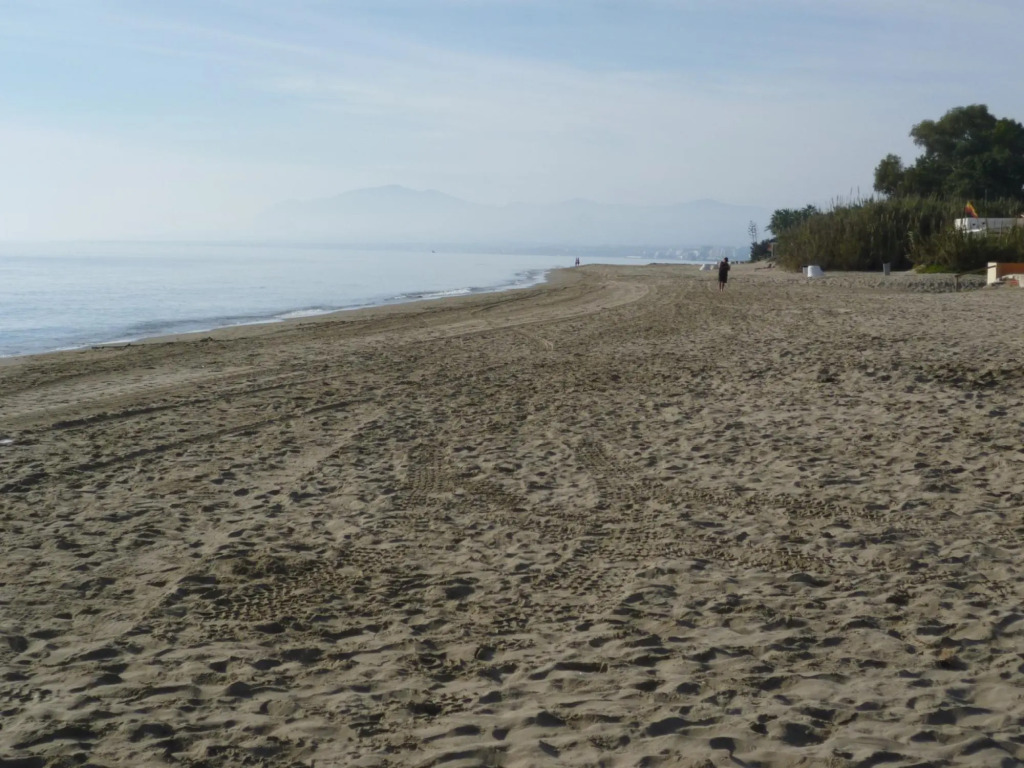 21387 - Fine Duplex Apartment – Near Beach