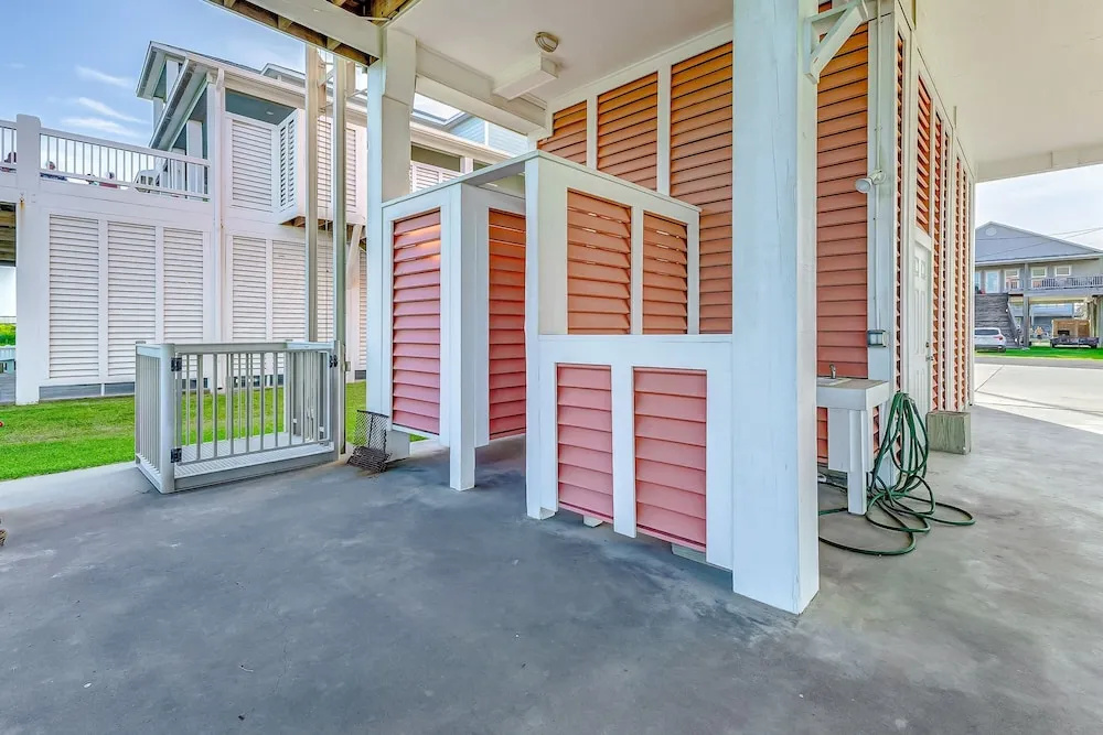 A Southern Belle 4 Bedroom Home
