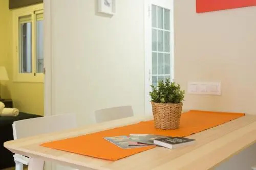 Contemporary Apartment Near Camp Nou and Fira Barcelona