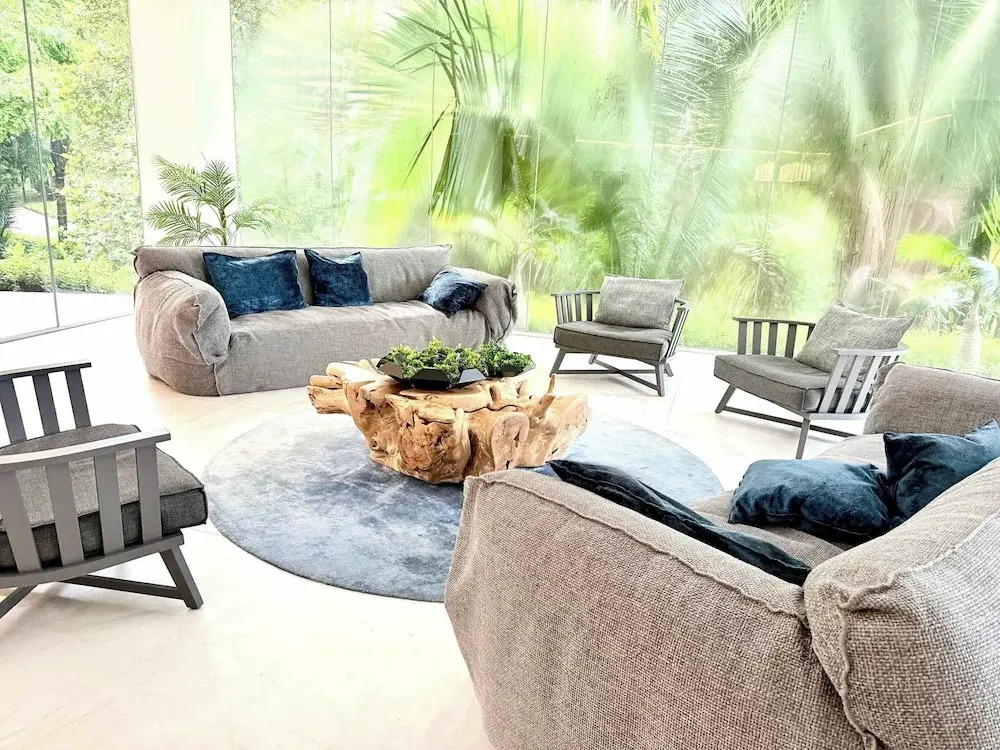 Bolongo 1BR Your Exclusive Oceanfront Escape