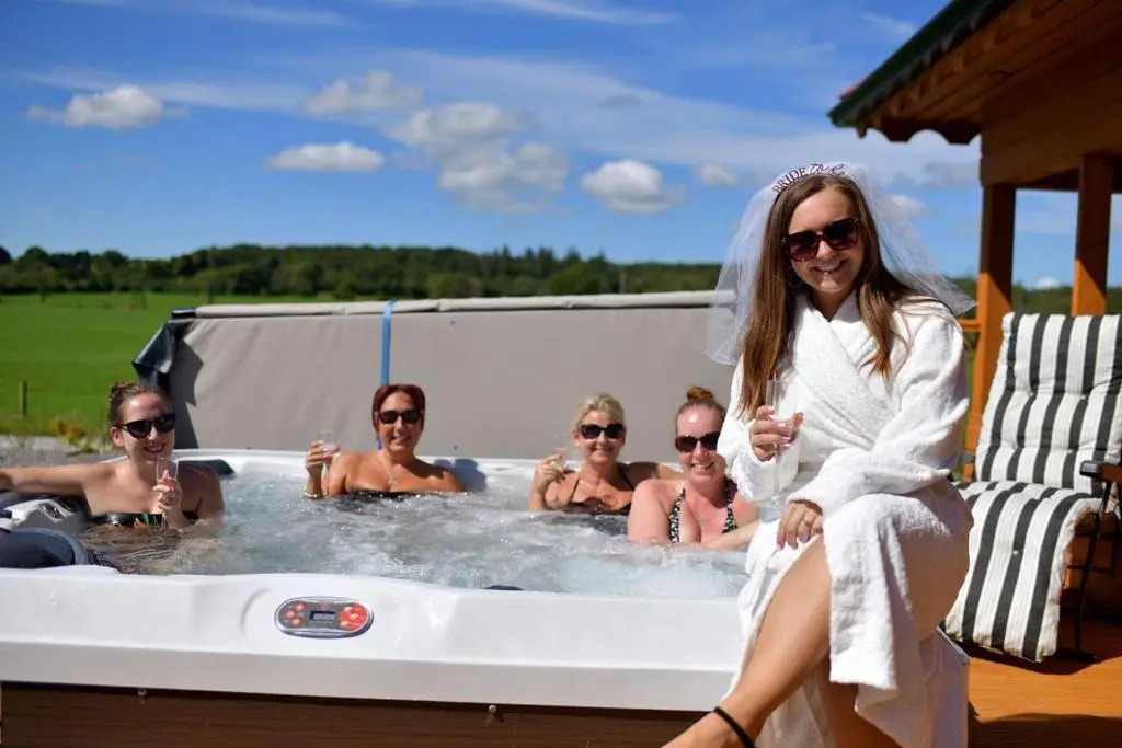 Dulrush Lodge Guest House, Restaurant and Self-Catering