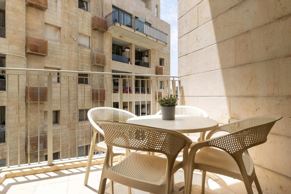 Jaffa- Beautiful 3 Bedroom Apartment Best Location