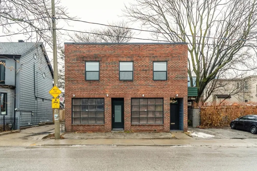 Stylish and Upscale 2BR Loft - Near Queen Street