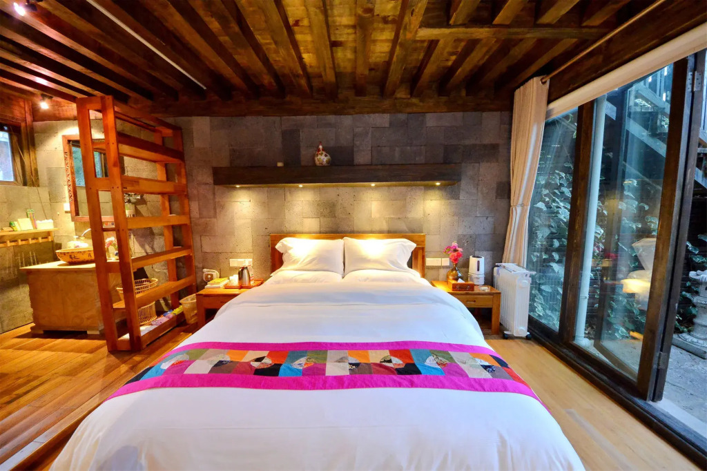 Lijiang Shuhe Youyiju Private Club