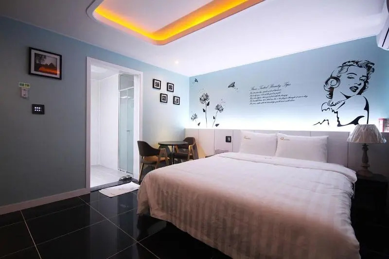 Gimje Q Drive Self Check-in Motel