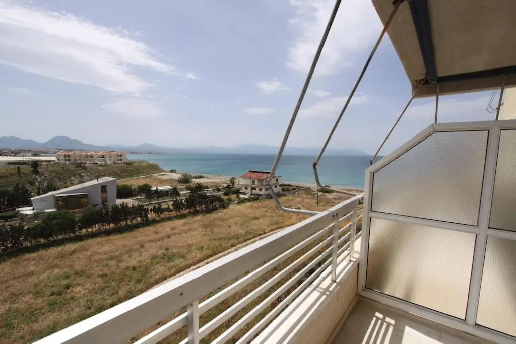 IRIDA 2Br Apartment with amazing sea view.