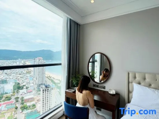 Luxury Ocean View Suites_My Khe Beach_Hinata Apartment
