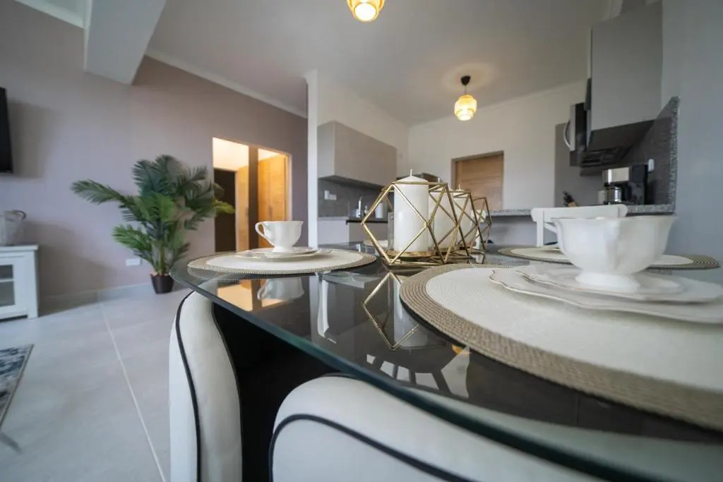 Sdq, Gym, Pool, 1br 2B, Downtown F7