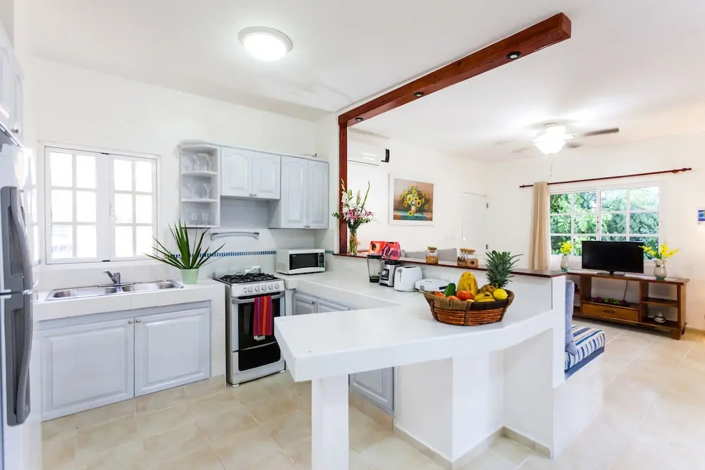 B102 - A Hidden Gem on Los Corales Beach - 2br