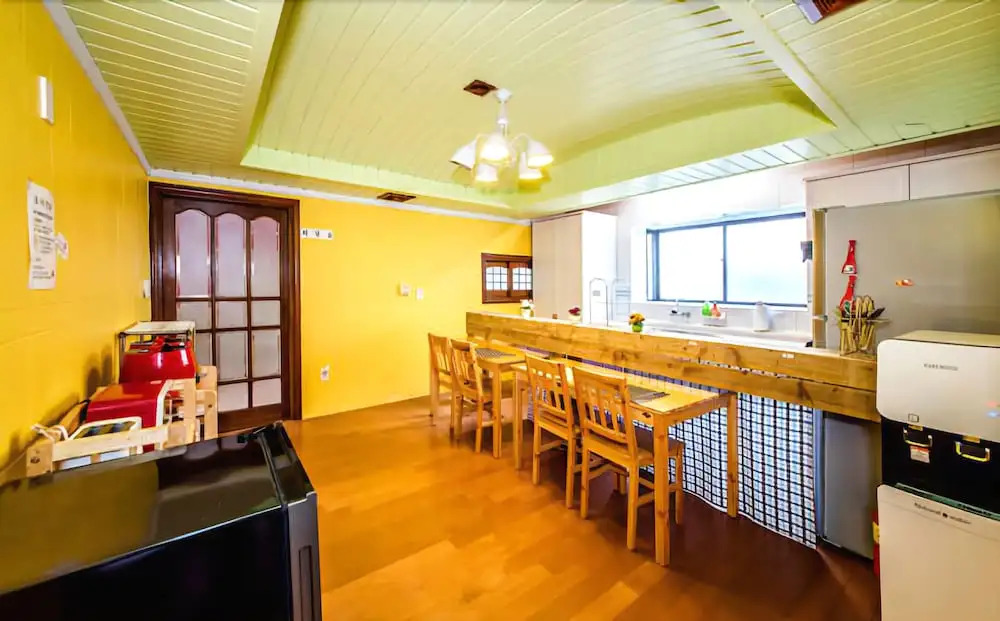 San Juk Guest House - Hostel