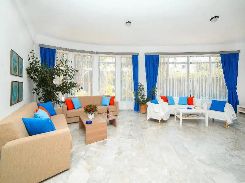 Elli Apartments