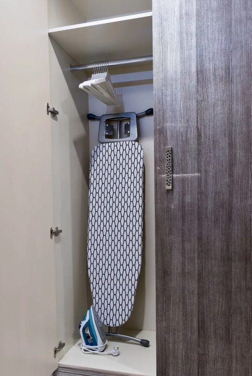 1BR view in a luxurious home