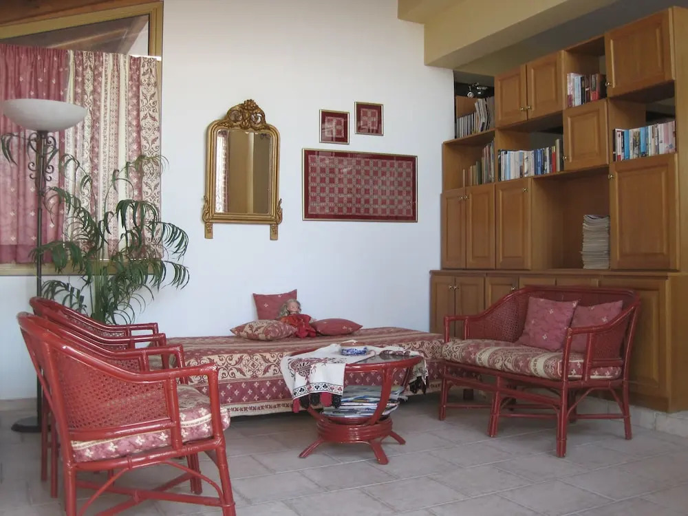 Vamos Palace Apartments