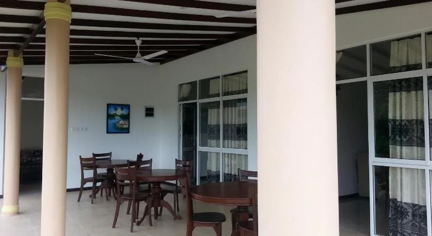 Coral Palm Villa and Apartment