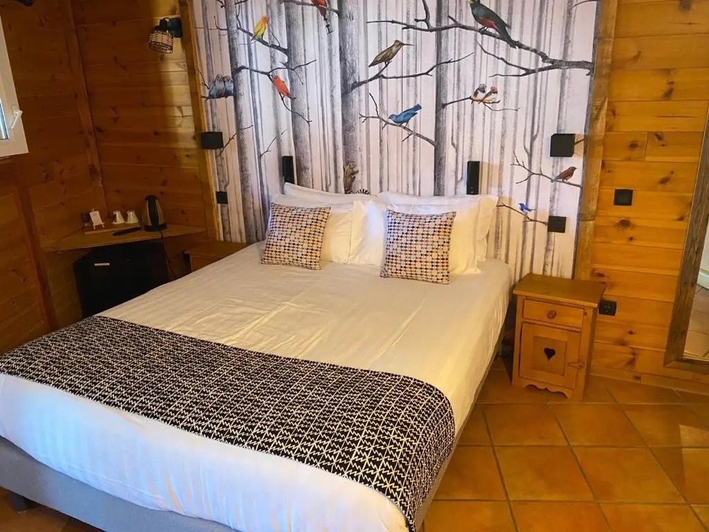 Logis Hôtel Les Autanes & Spa