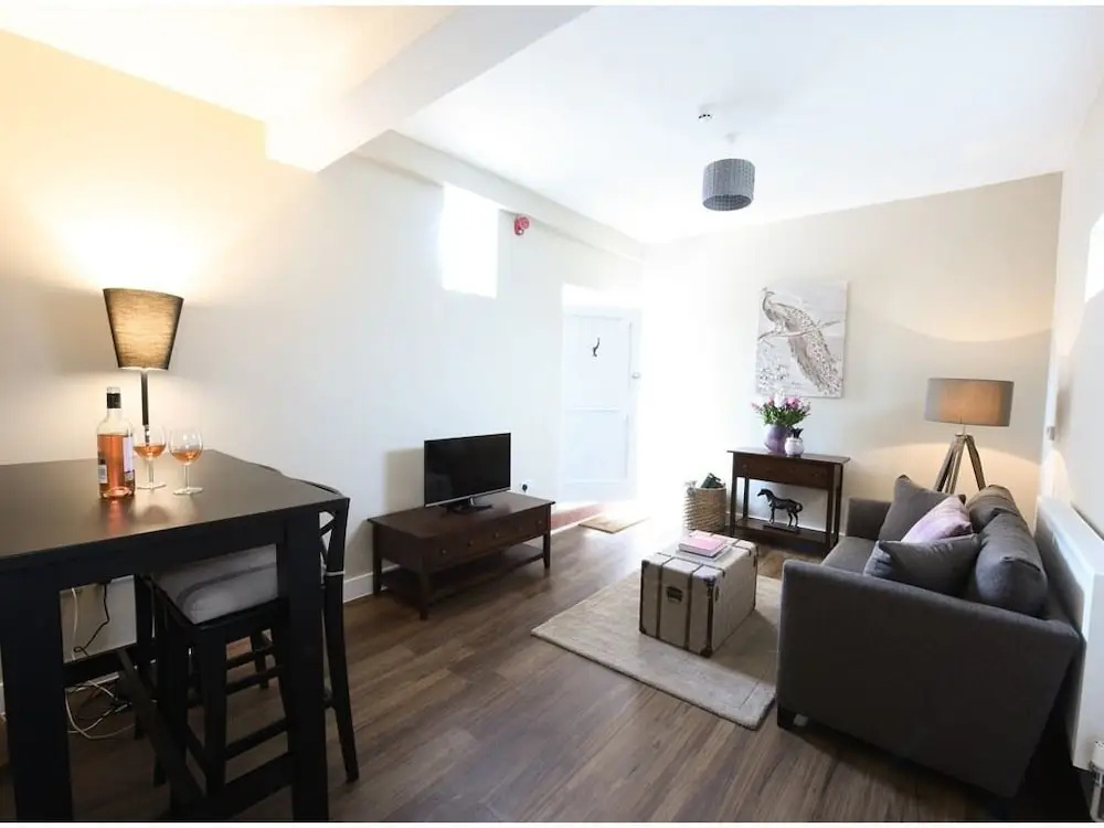 Woodstock Suites