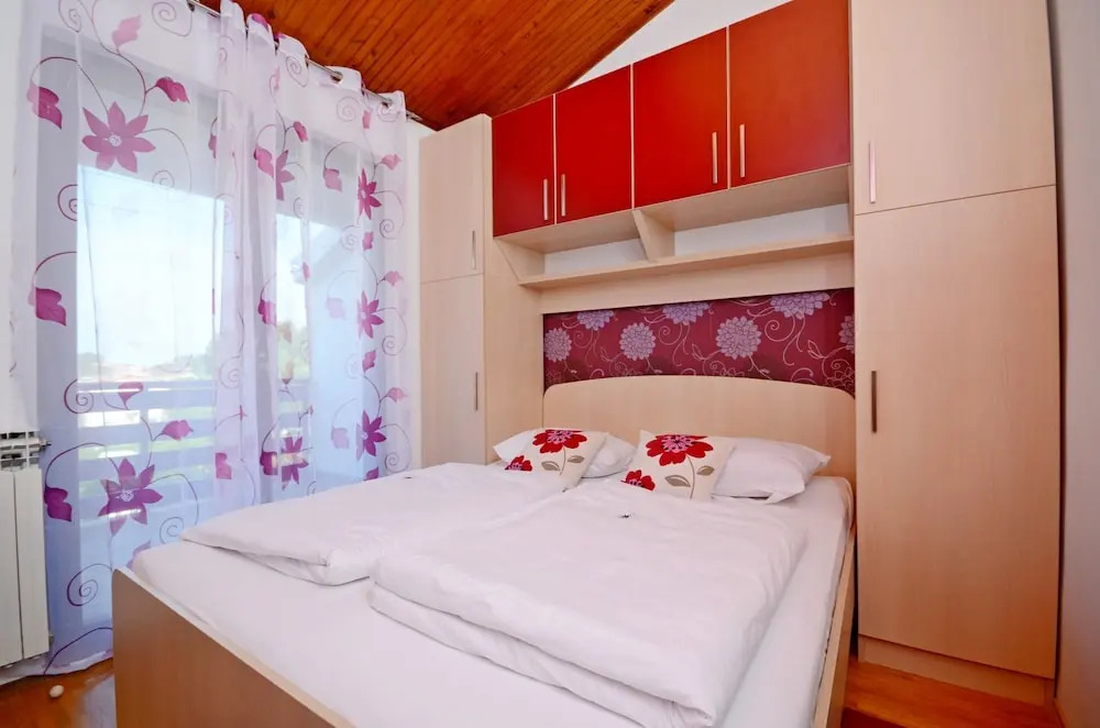 House Vesna