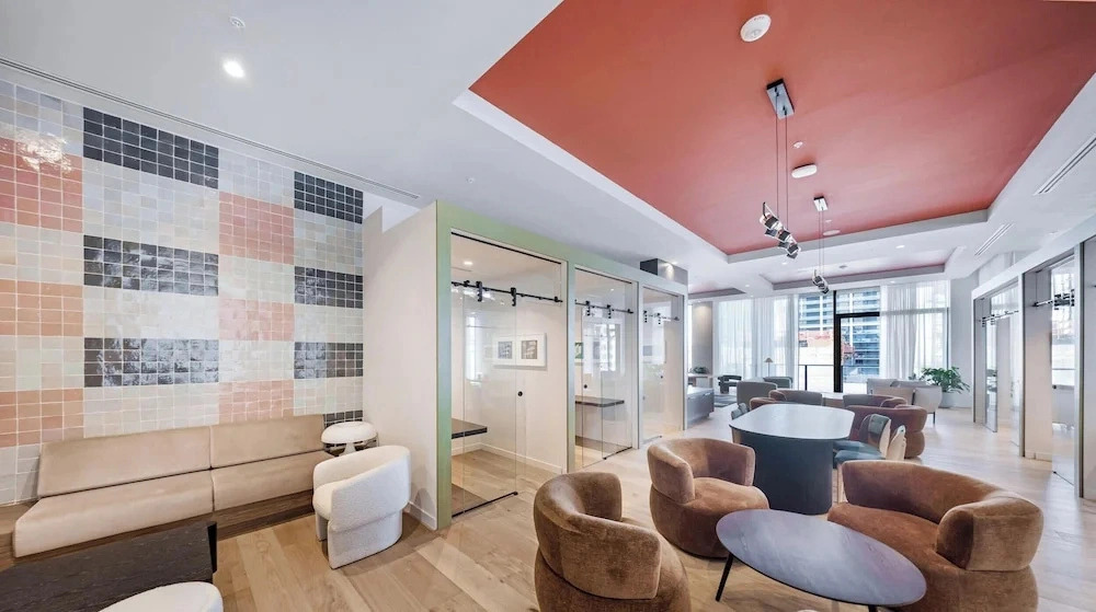 Brand-New Luxury 1BR  - Rooftop pool
