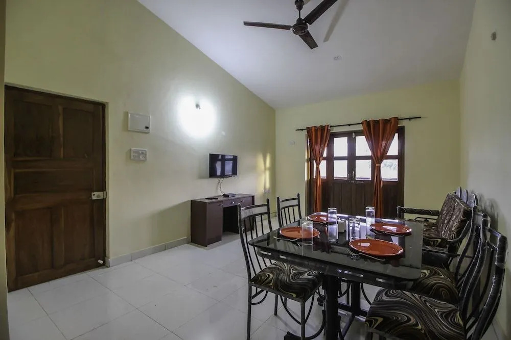 OYO 10917 Home Breezy 2BHK Near Calangute