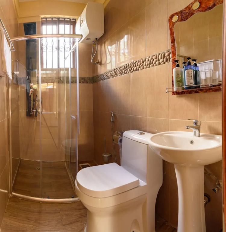 Rayan Apartments & Safaris