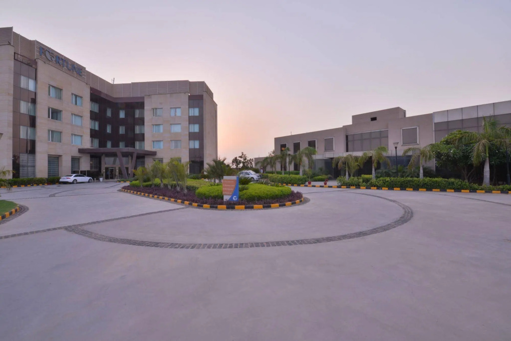 Fortune Park Orange, Sidhrawali, Gurugram - Member ITC Hotels Group