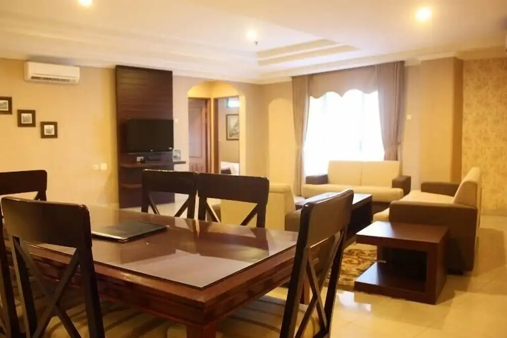 Travellers Suites