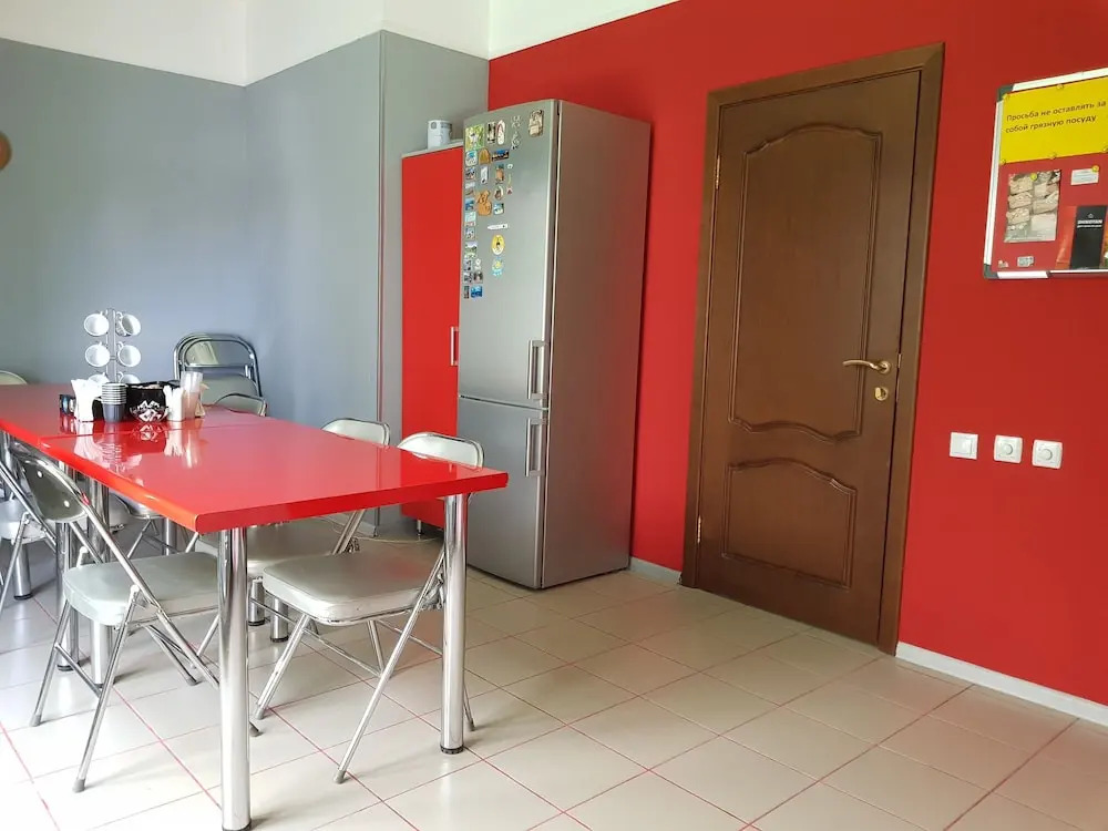 Hostel Well