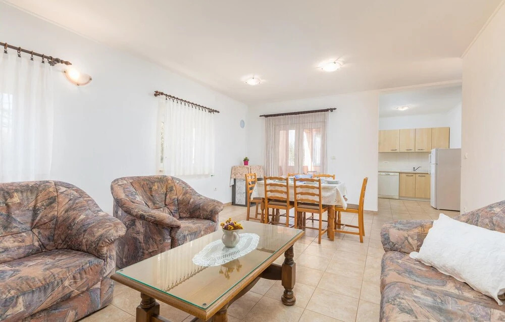 Awesome Apartment in Pula With Wifi and 2 Bedrooms